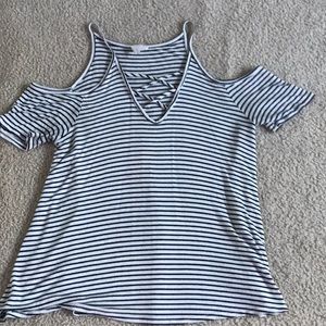 Black and white stripped short sleeve